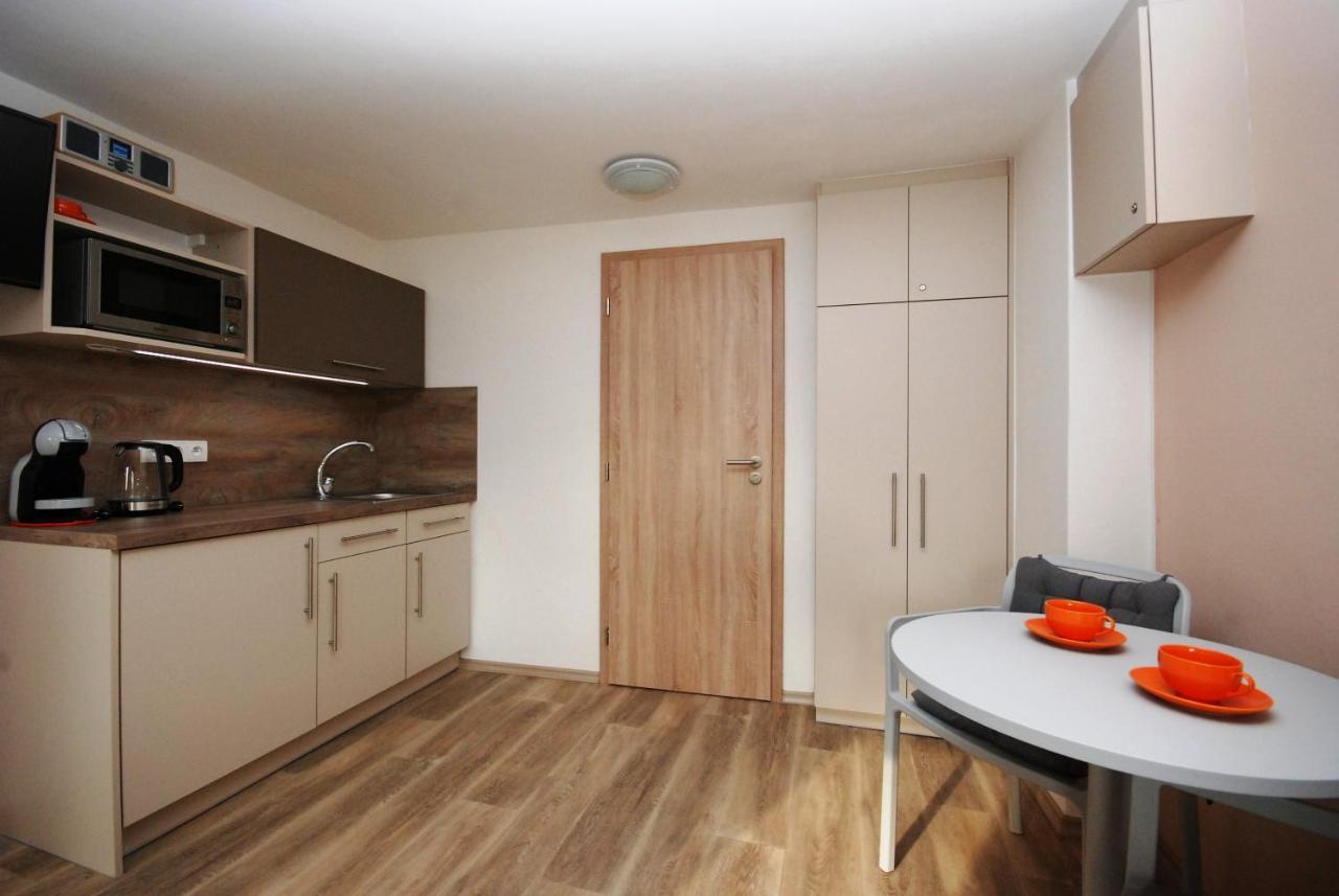 Apartman Mh Breclav Bagian luar foto